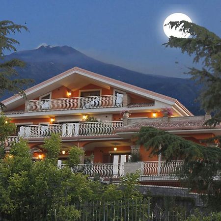 Etna Royal View Aparthotel Trecastagni Exteriör bild